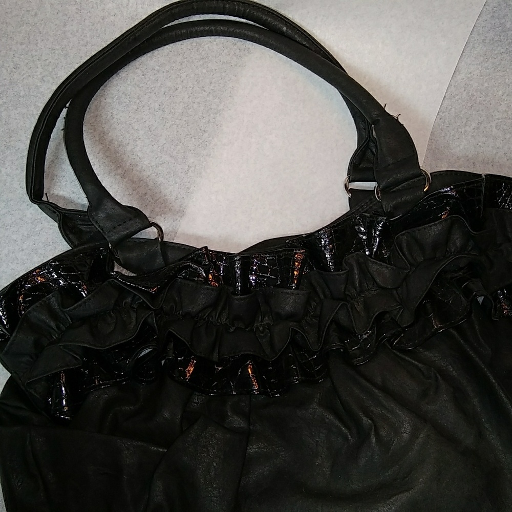 Ruffle bag - Picture 2 of 3
